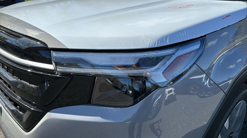 New 2025 Subaru Forester Touring image 4