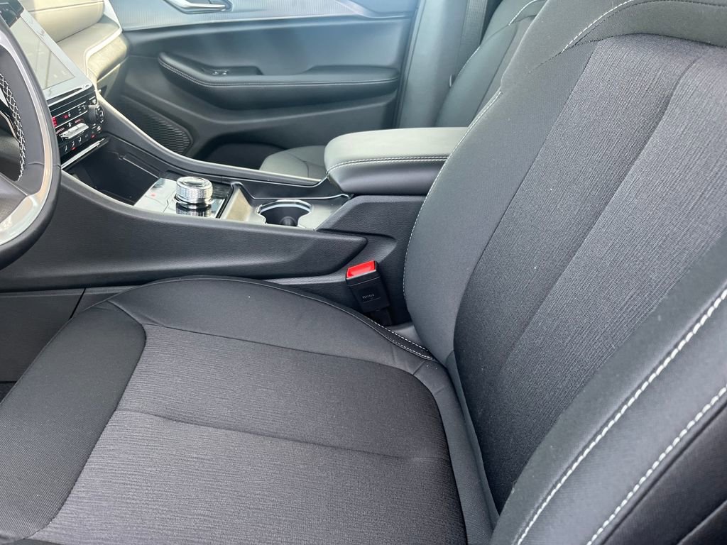 New 2025 Jeep Grand Cherokee Laredo X w/ Luxury Tech Group I image 19