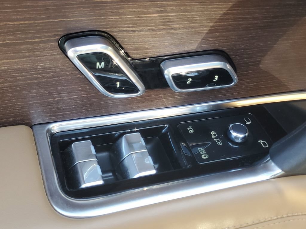 Certified 2023 Land Rover Range Rover SE AWD/4WD image 10