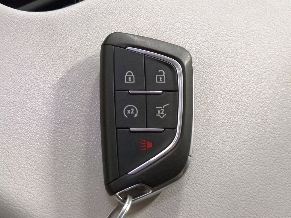 Used 2024 Cadillac Lyriq Sport image 30