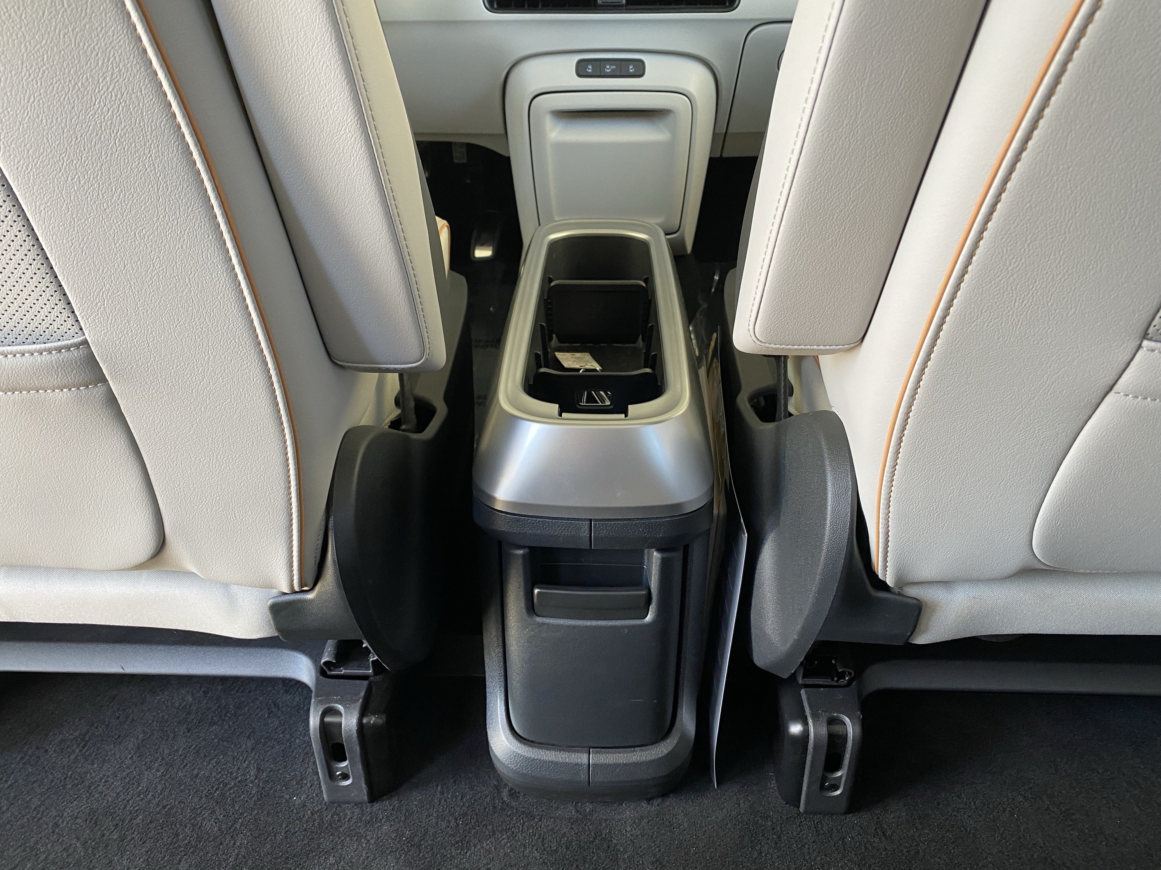 Certified 2025 Volkswagen ID. Buzz 1st Edition RWD image 39