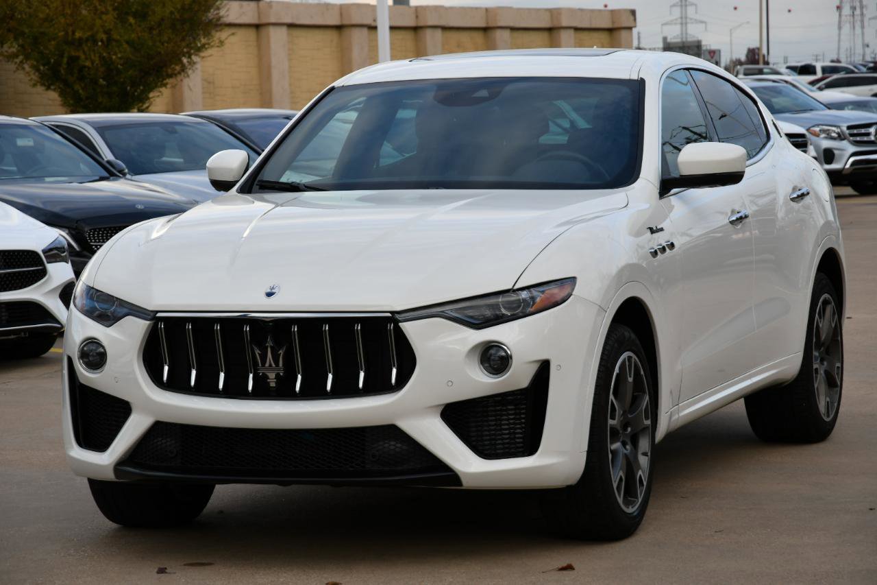 Used 2023 Maserati Levante Modena AWD/4WD image 2