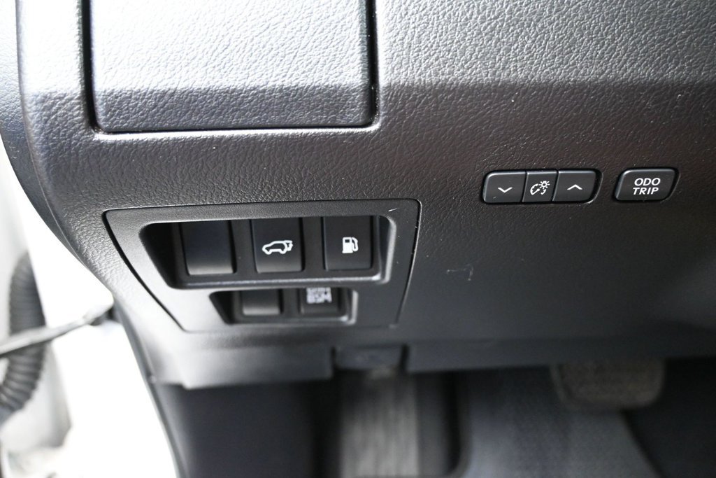 Used 2015 Lexus RX 450h AWD image 11