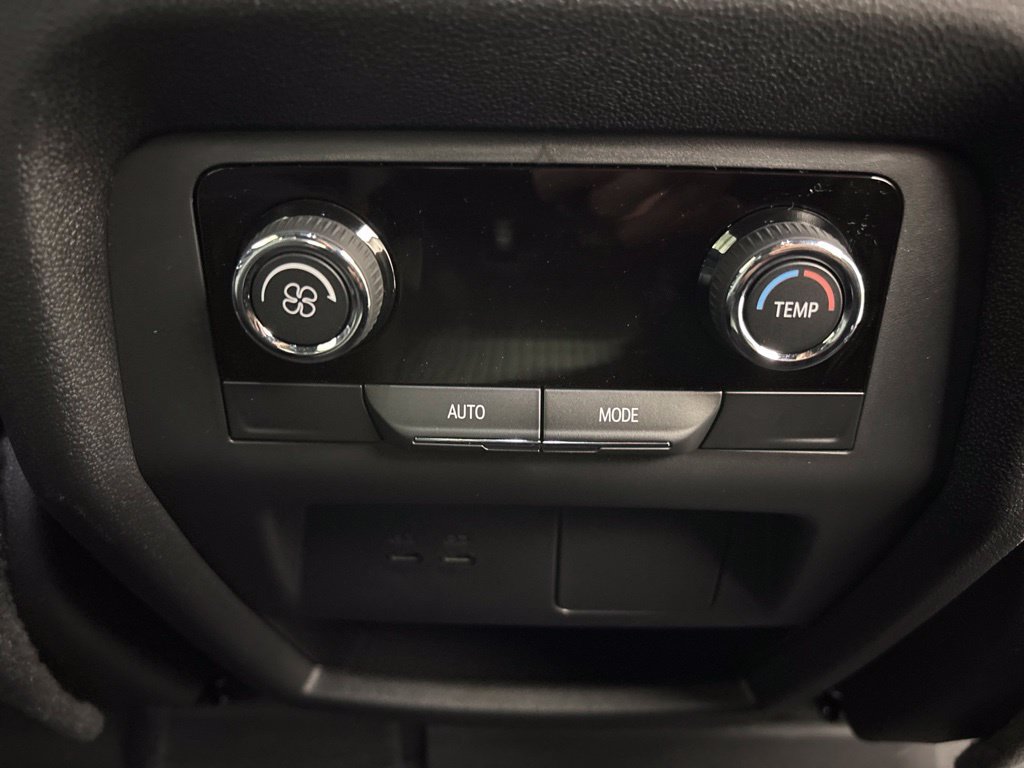 New 2027 Chevrolet Traverse LT w/ LPO, Floor Liner Package FWD image 17