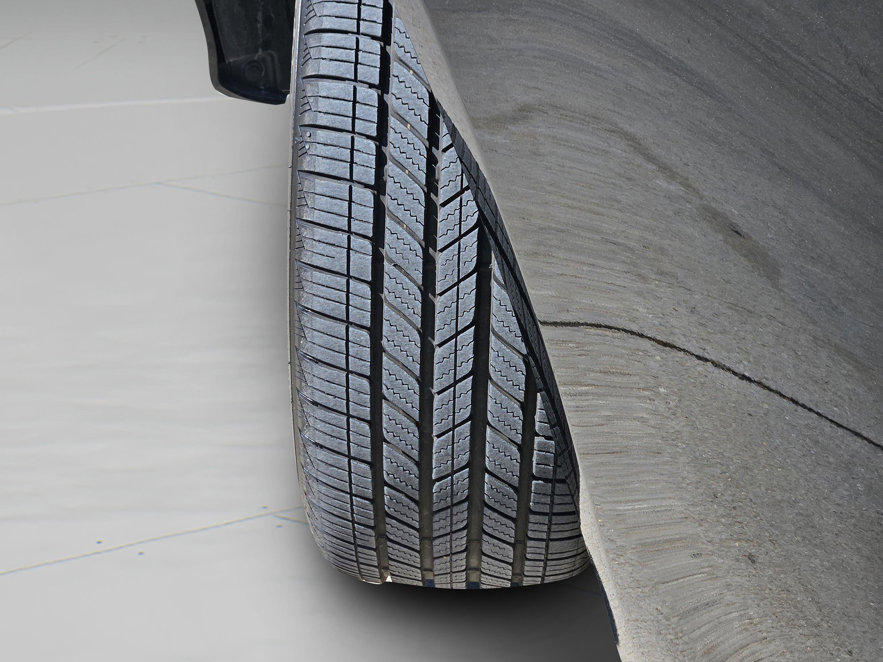 Certified 2026 Mercedes-Benz C 300 4MATIC Sedan image 12