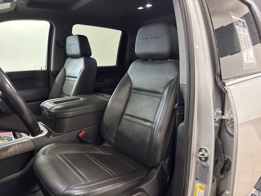 Used 2022 GMC Sierra 3500 Denali AWD/4WD image 10