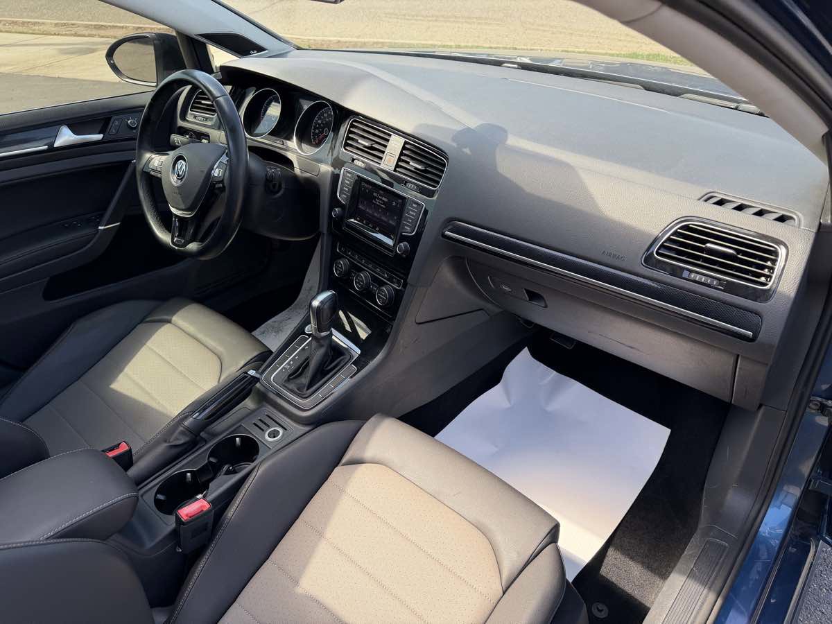 Used 2015 Volkswagen Golf SEL image 19