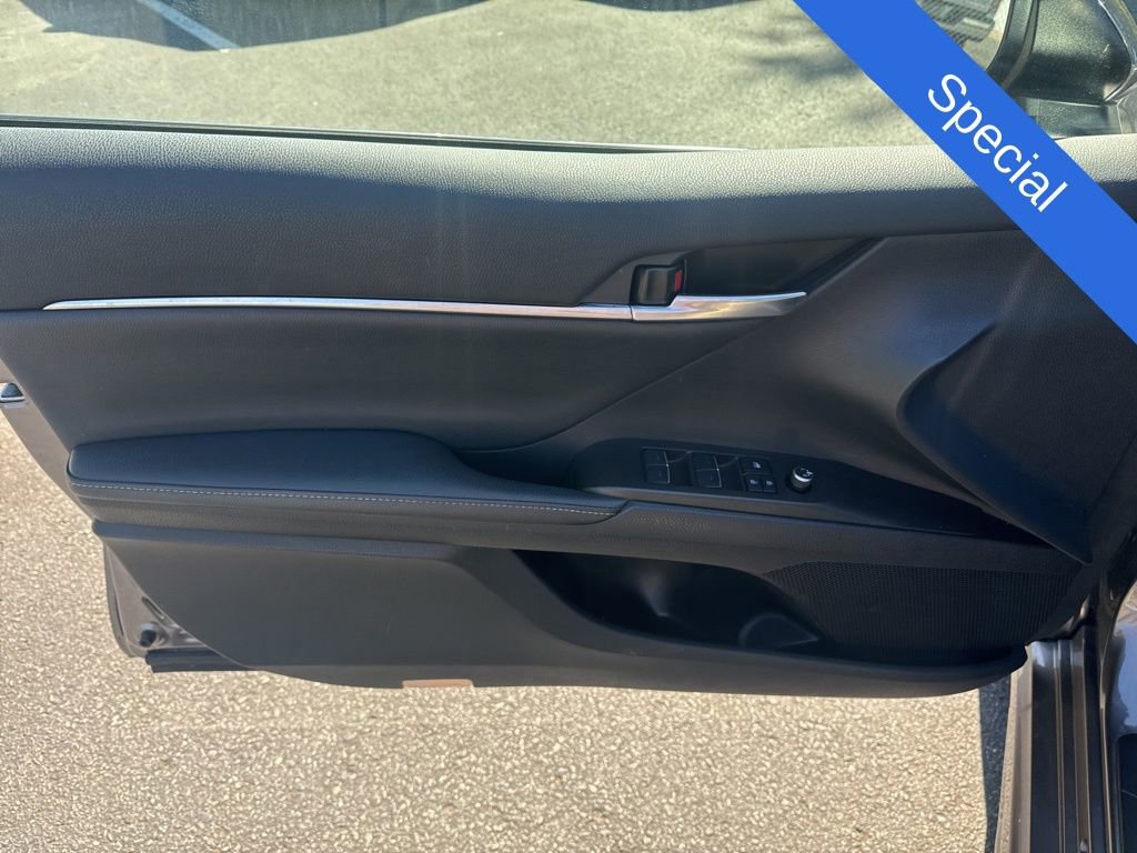 Used 2024 Toyota Camry XSE FWD image 10