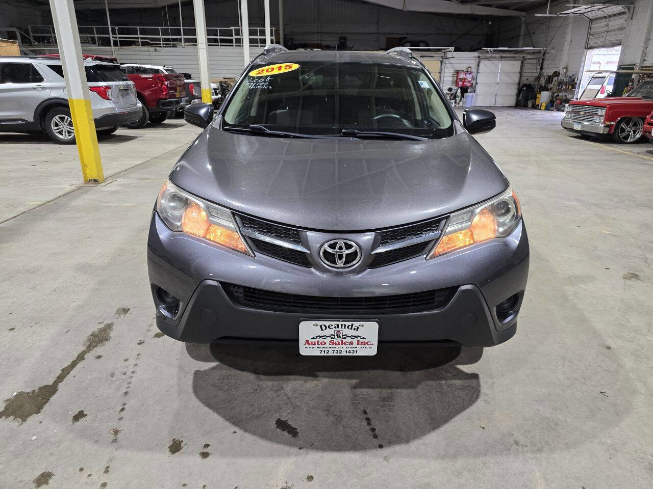 Used 2015 Toyota RAV4 LE image 19