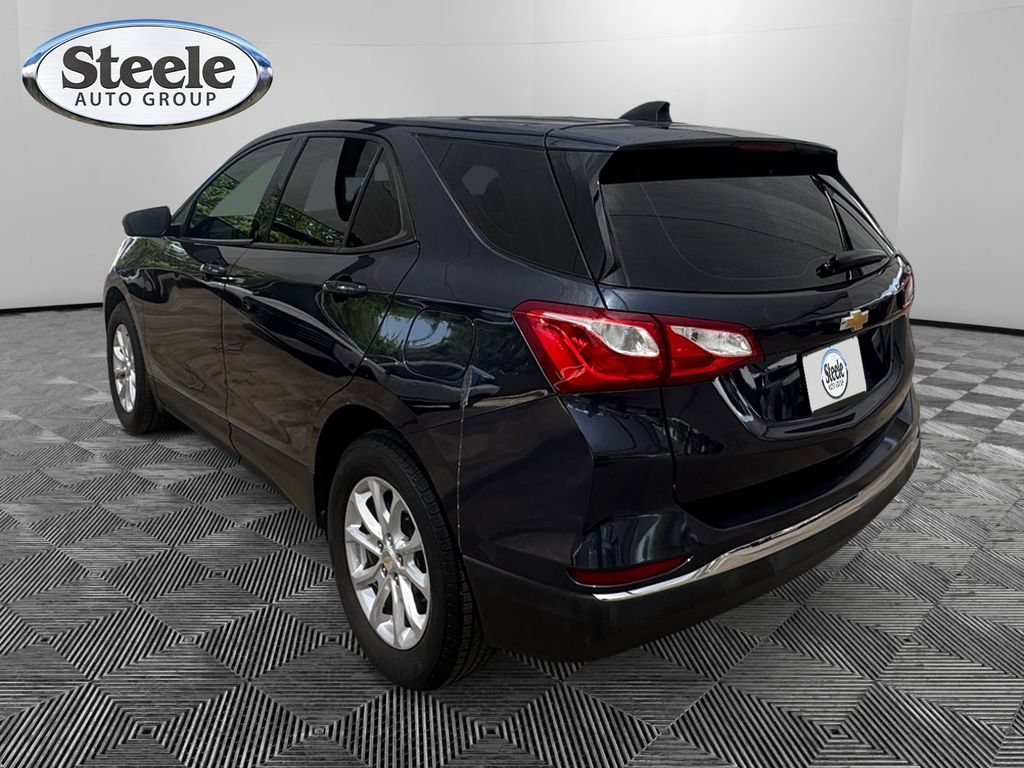 Used 2018 Chevrolet Equinox LS FWD image 3