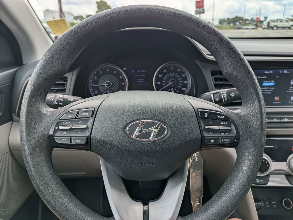 Used 2019 Hyundai Elantra SEL FWD image 25