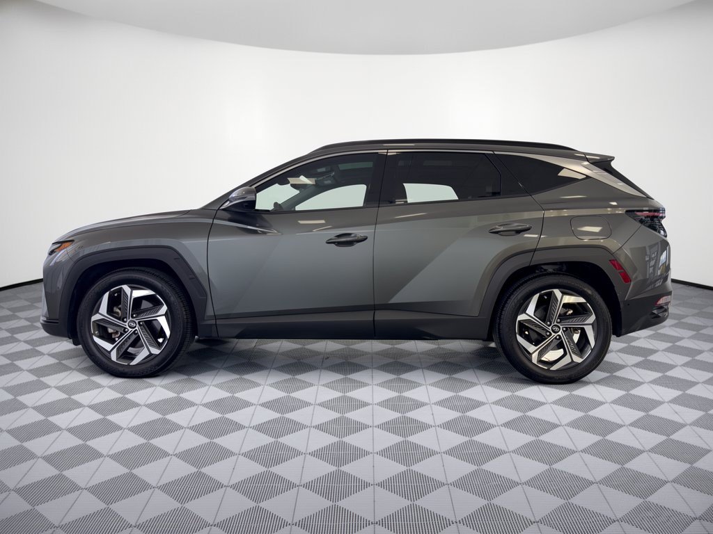 Used 2022 Hyundai Tucson Limited w/ Cargo Package FWD image 2