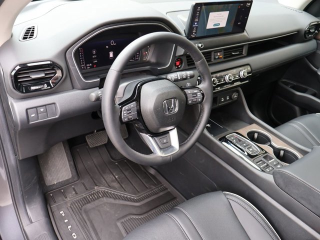 Used 2026 Honda Pilot Elite image 11