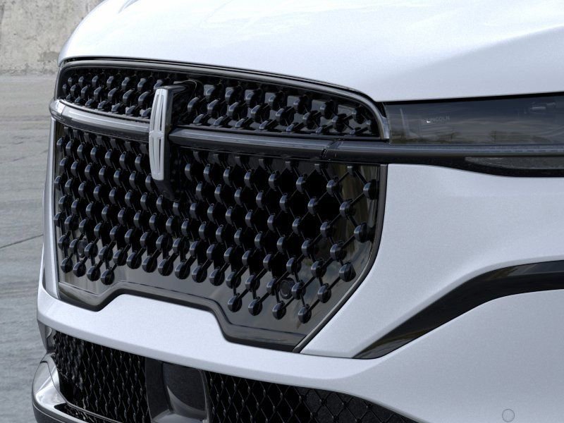 New 2026 Lincoln Nautilus Reserve AWD/4WD image 17