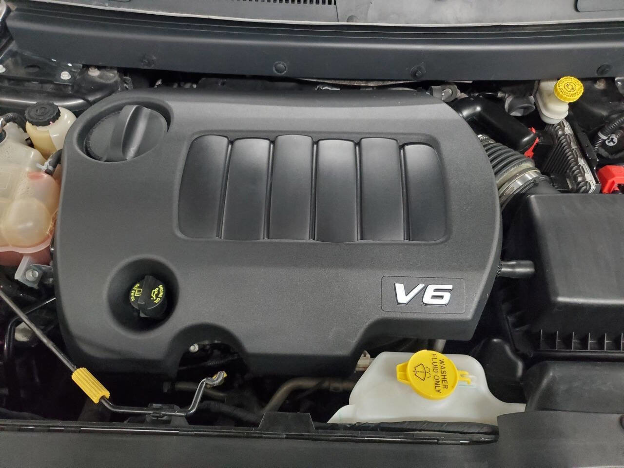 Used 2017 Dodge Journey SXT w/ Comfort/Convenience Group image 4