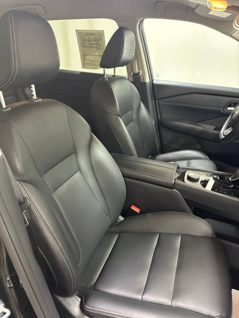 Used 2026 Nissan Rogue SL AWD/4WD image 23