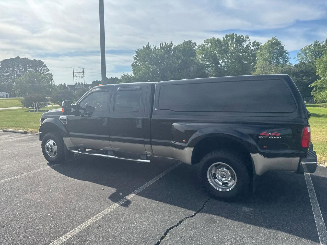 Used 2008 Ford F350 Lariat AWD/4WD image 9