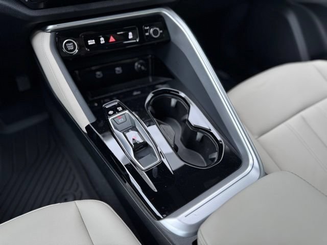 Certified 2025 Audi Q5 Premium w/ Convenience Package AWD/4WD image 15