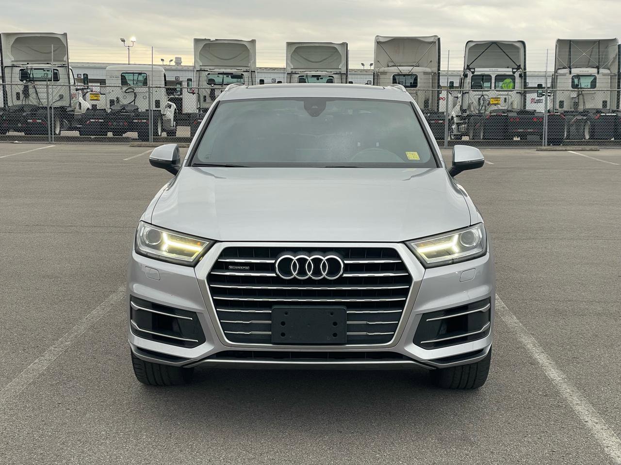 Used 2017 Audi Q7 3.0T Premium Plus image 3