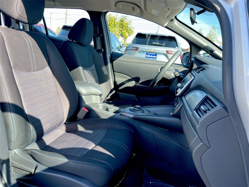 Used 2023 Nissan Leaf S image 14