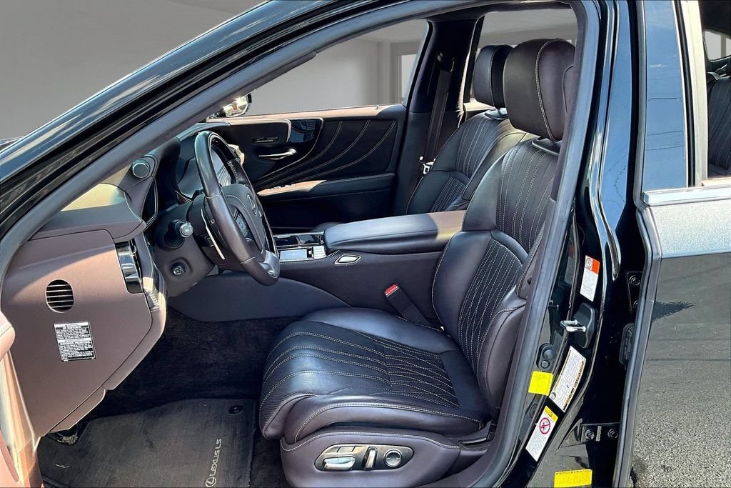 Used 2018 Lexus LS 500 w/ Luxury Package RWD image 25