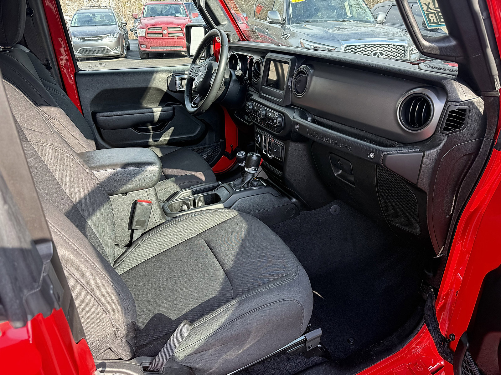 Certified 2022 Jeep Wrangler Sport S image 12