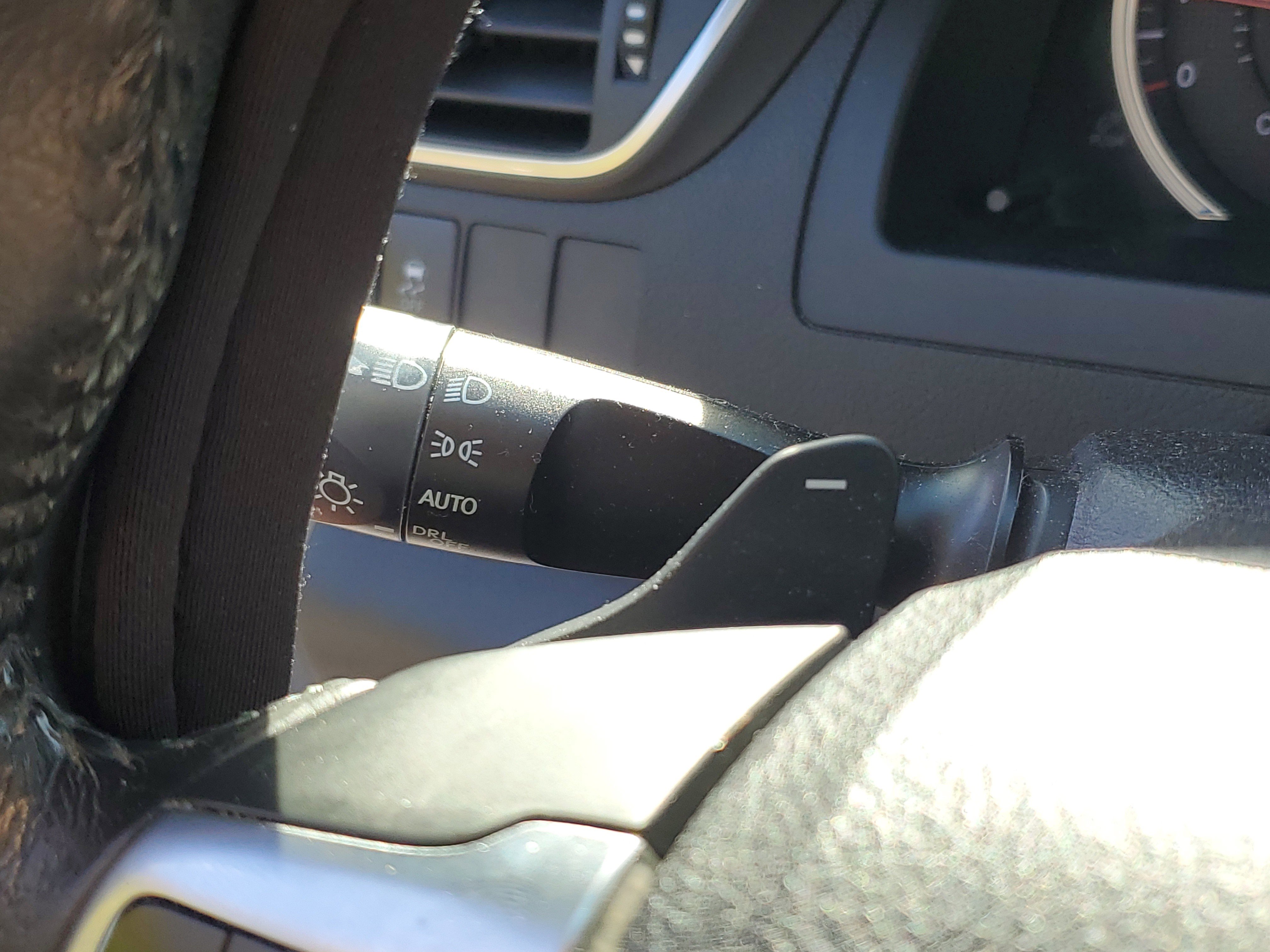 Used 2016 Toyota Camry SE image 16