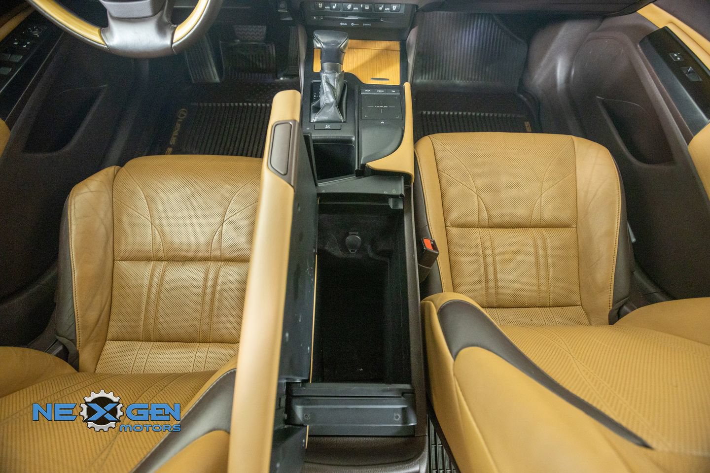 Used 2019 Lexus ES 350 w/ Accessory Package FWD image 32