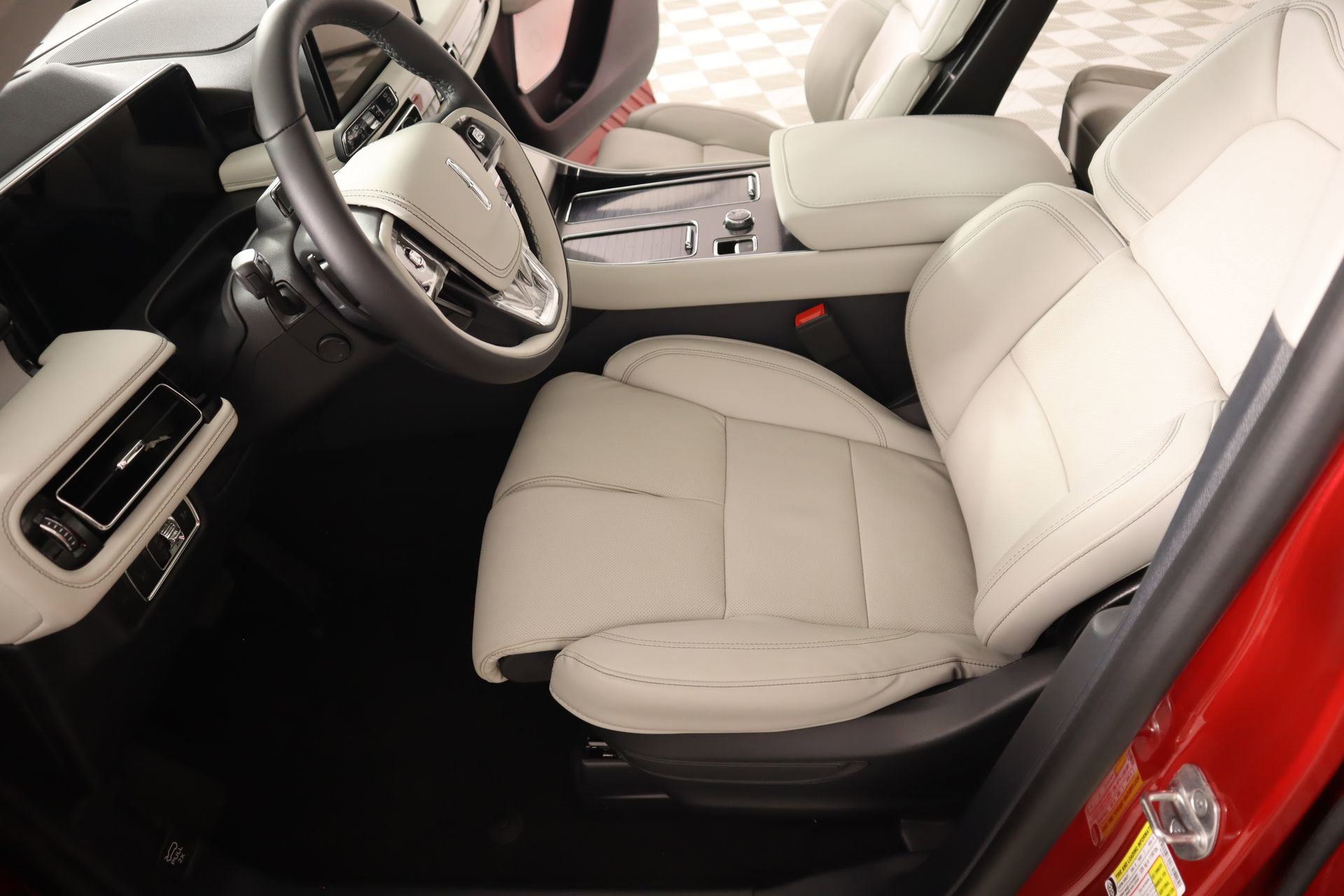 New 2026 Lincoln Aviator Reserve AWD/4WD image 11