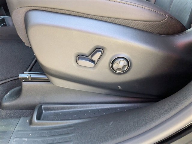 New 2026 Chrysler Pacifica Select image 13