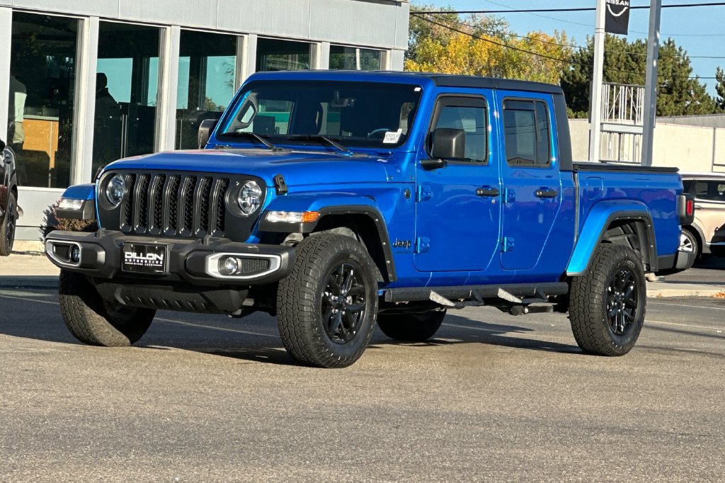 Used 2023 Jeep Gladiator Sport AWD/4WD image 4