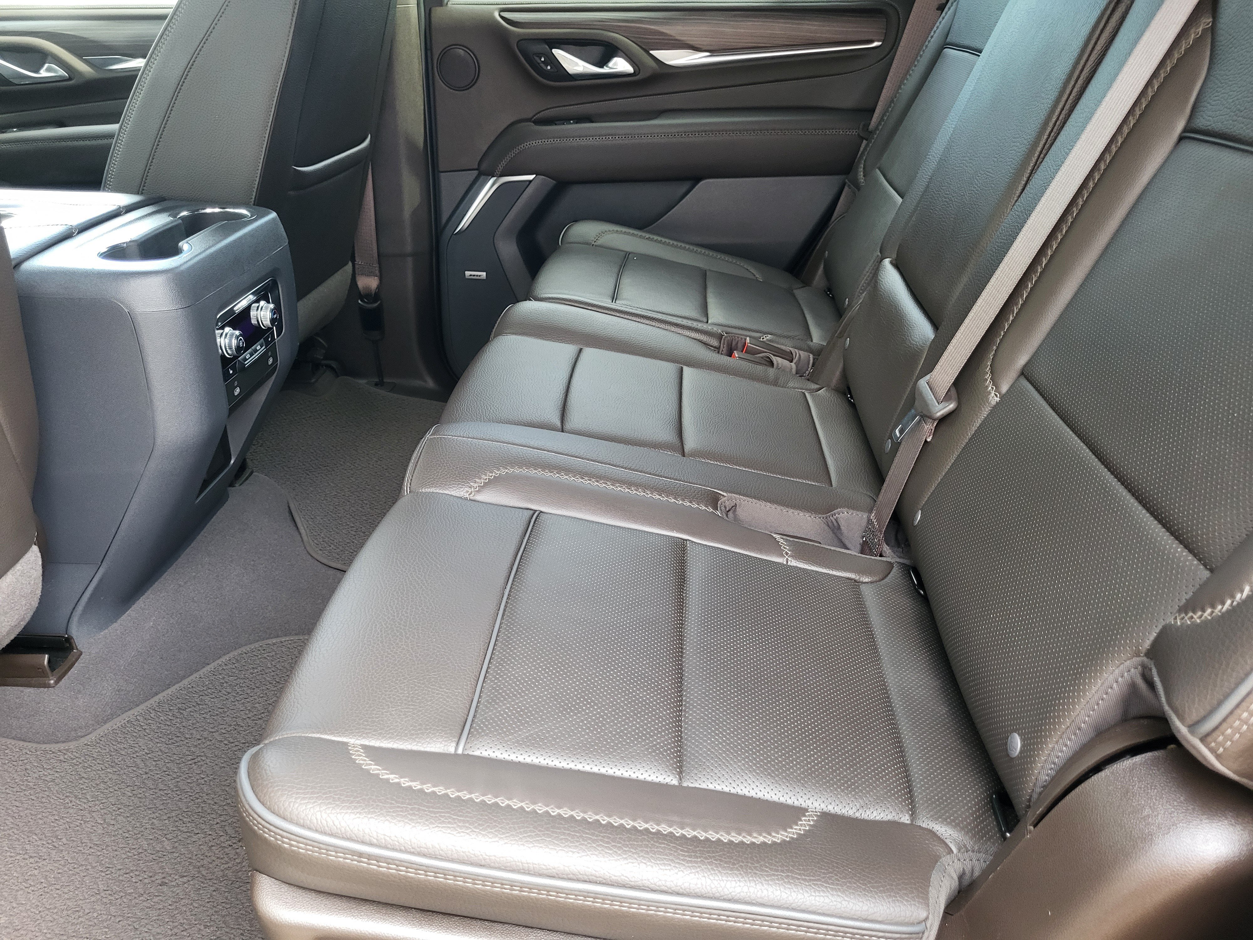 Used 2023 GMC Yukon Denali AWD/4WD image 22
