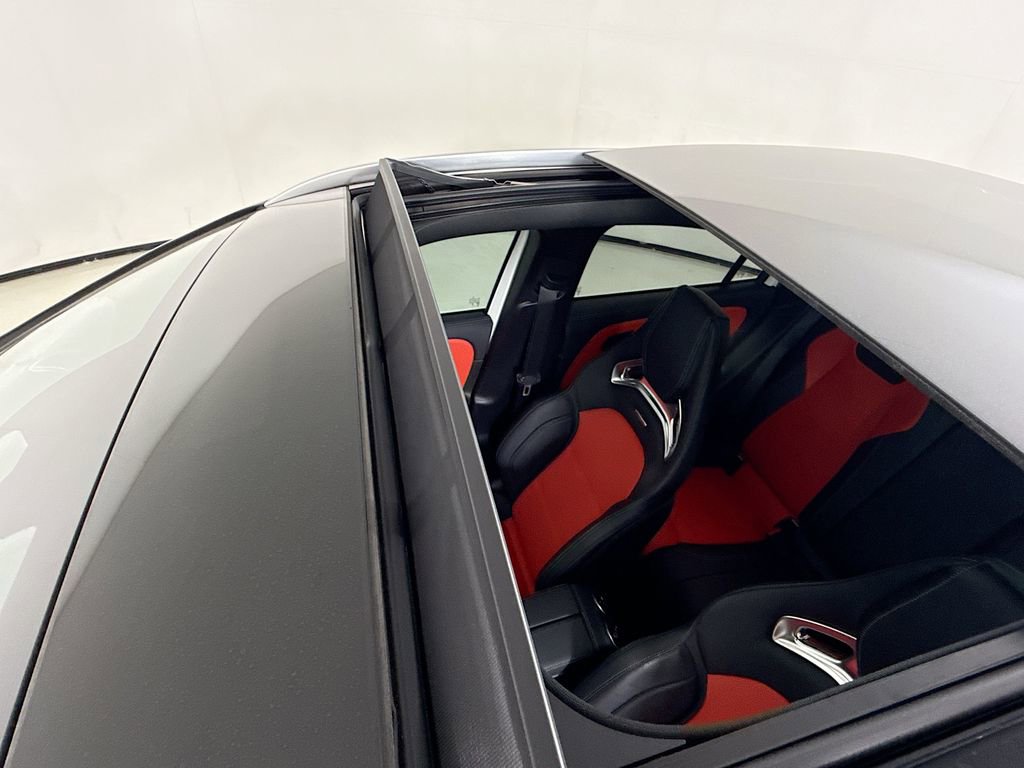 Used 2024 Mercedes-Benz GLA 35 AMG 4MATIC image 25