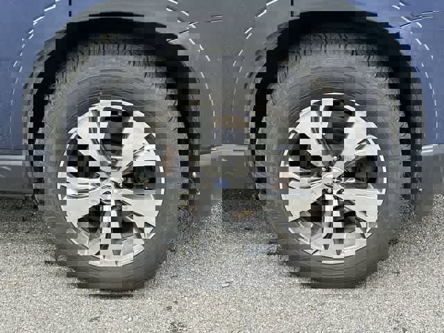 Used 2019 Subaru Ascent Premium image 5