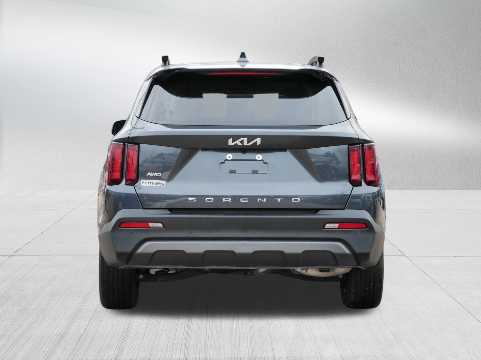 Certified 2022 Kia Sorento S image 6