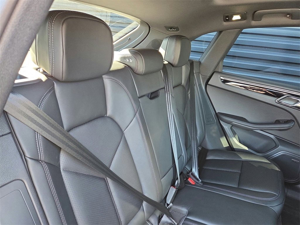 New 2026 Porsche Macan image 21