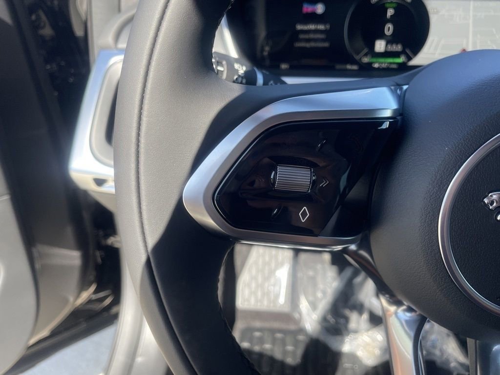 New 2024 Jaguar I-PACE R-Dynamic HSE image 12
