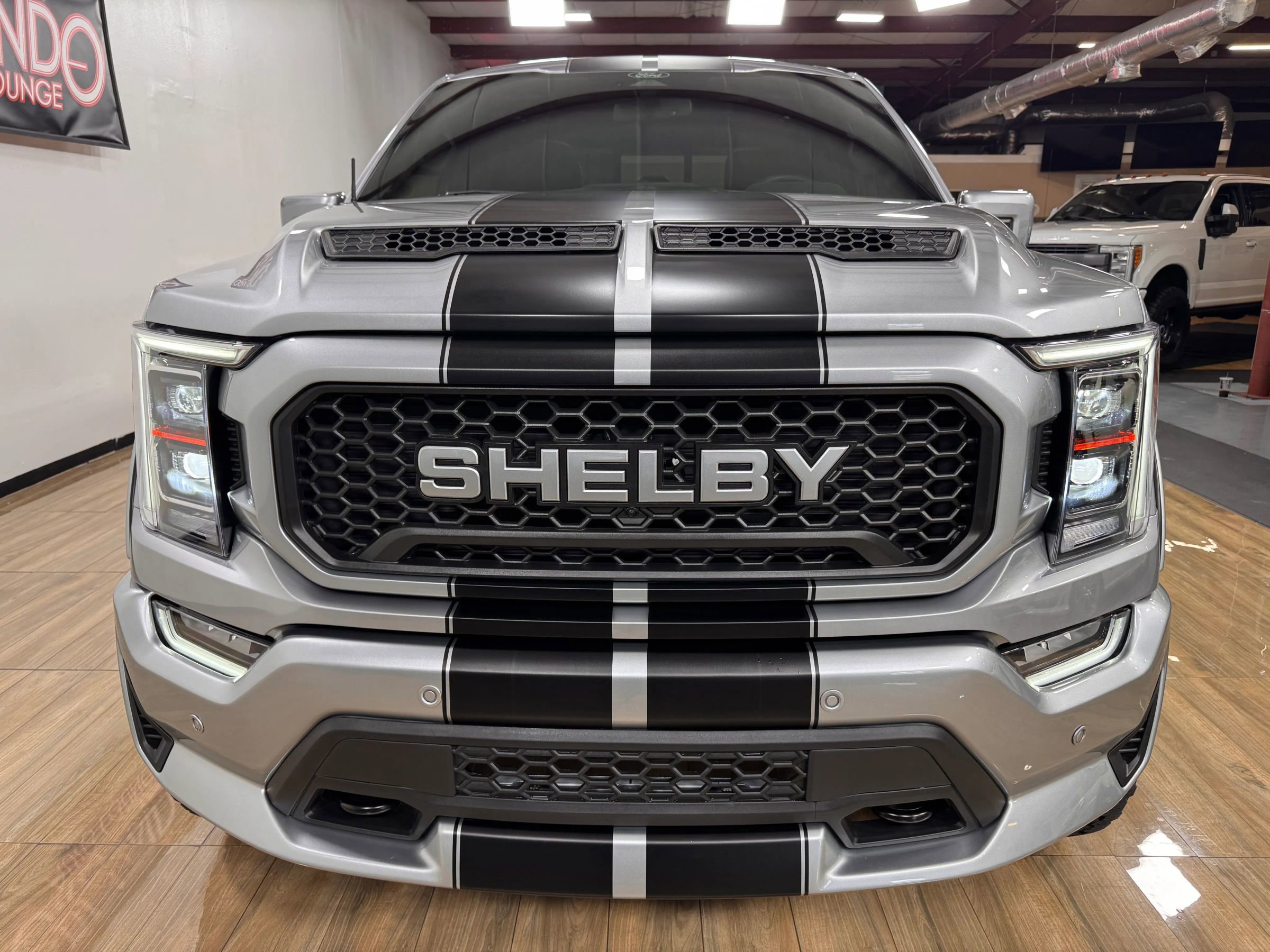 Used 2022 Ford F150 Lariat Limited w/ Equipment Group 502A High image 5