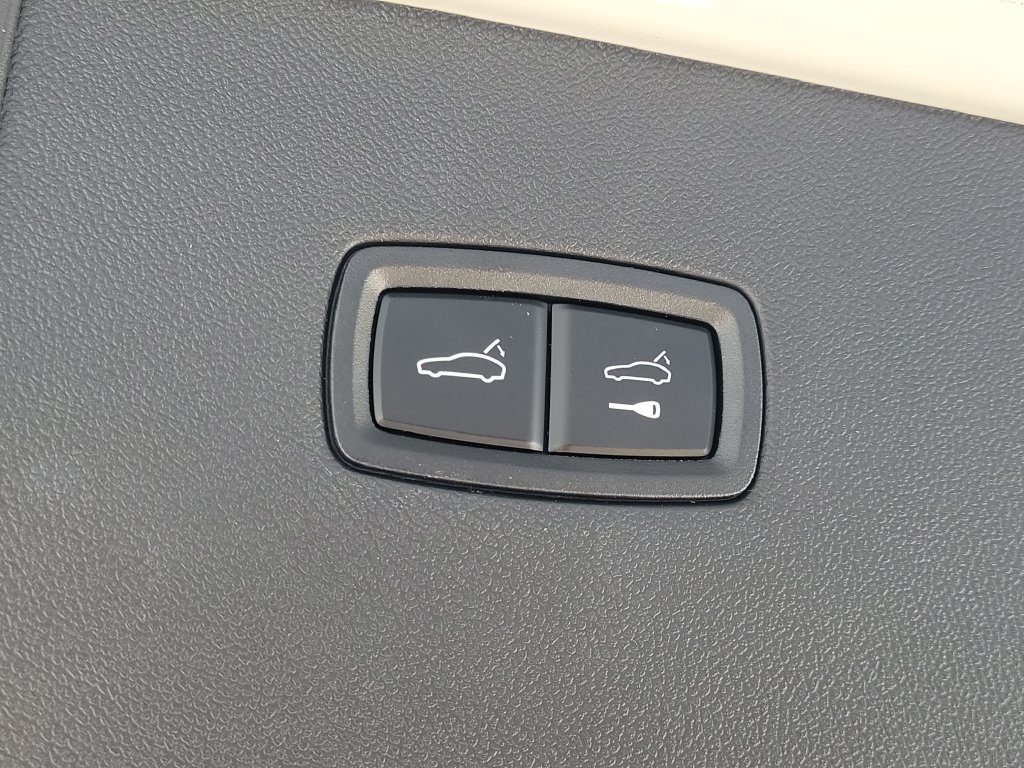 Certified 2026 Porsche Cayenne Coupe AWD/4WD image 18