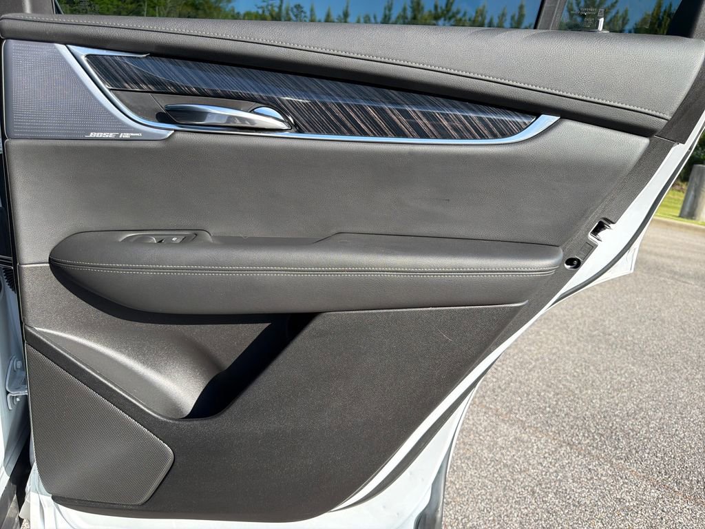 Used 2024 Cadillac XT6 Premium Luxury image 35