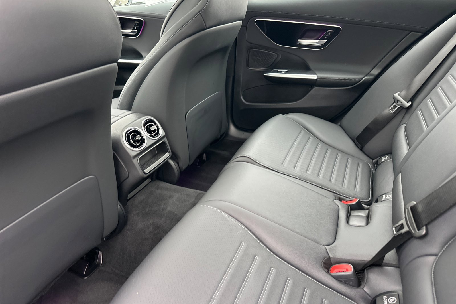 Certified 2025 Mercedes-Benz C 300 4MATIC Sedan image 12