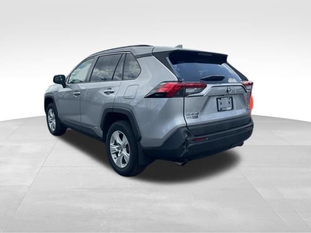 Used 2019 Toyota RAV4 XLE w/ Convenience Package AWD/4WD image 5