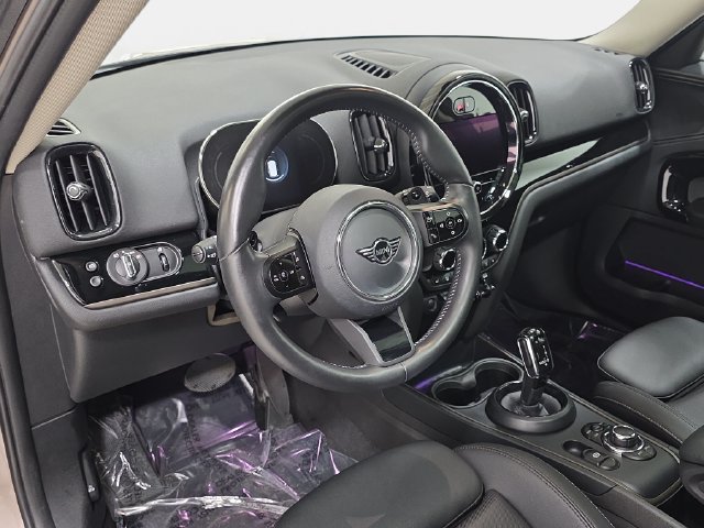 Certified 2024 MINI Cooper Countryman S w/ Premium Package FWD image 13