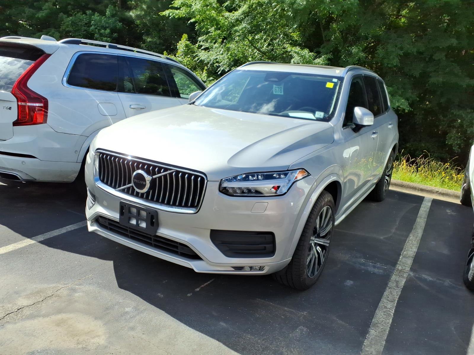 Used 2023 Volvo XC90 B5 Core w/ Protection Package Premier AWD/4WD image 3