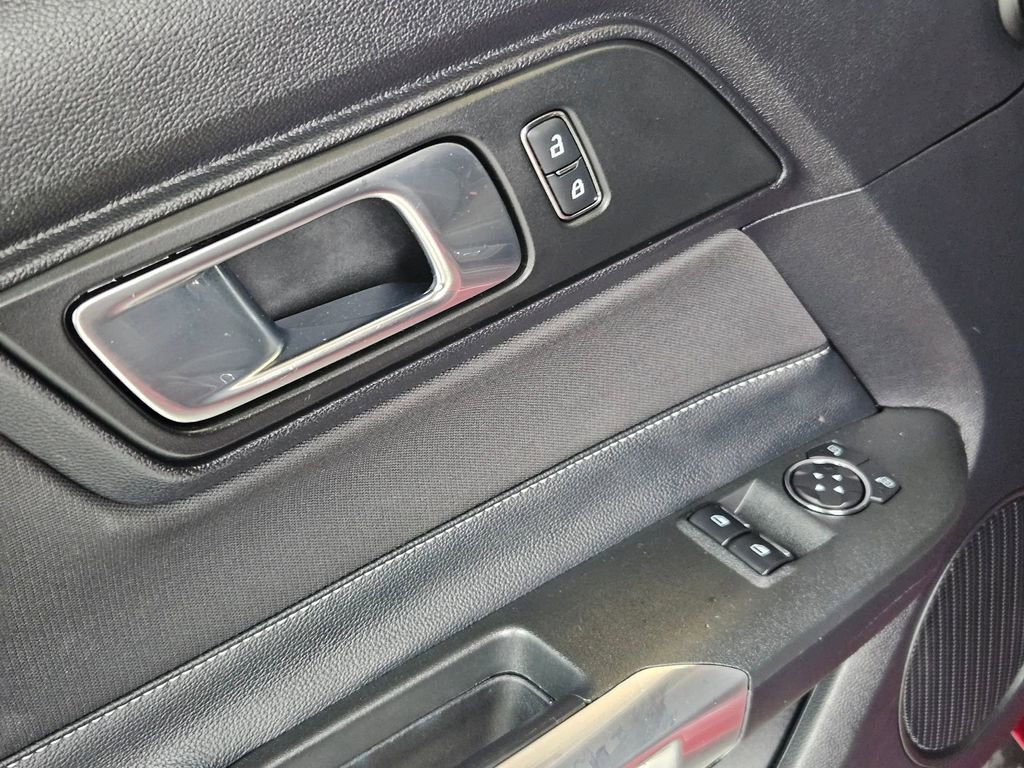 Used 2019 Ford Mustang GT RWD image 11