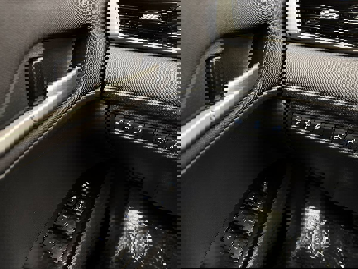 Used 2025 Toyota Camry LE image 16