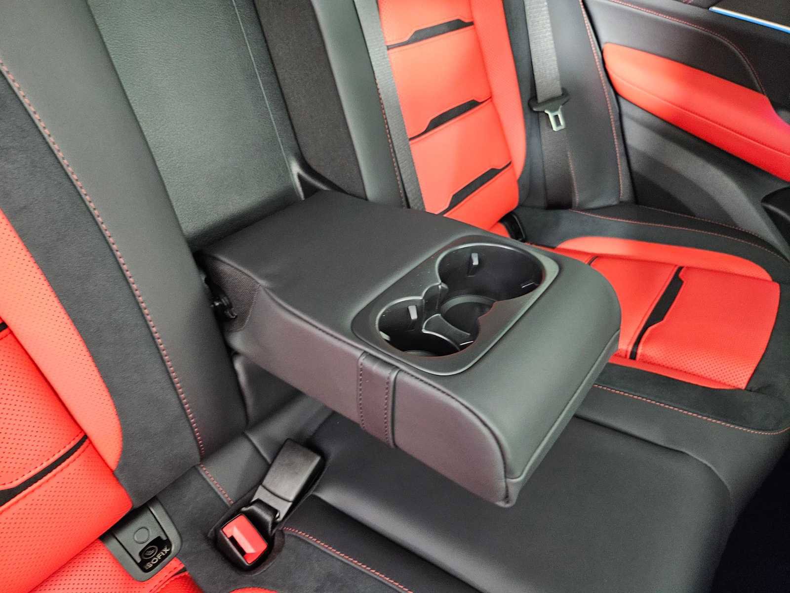 New 2025 Mercedes-Benz GLE 53 AMG 4MATIC Coupe image 37