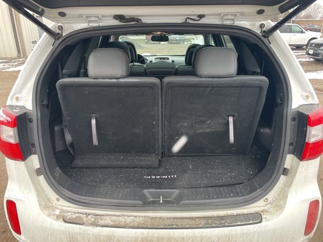 Used 2015 Kia Sorento SX image 11