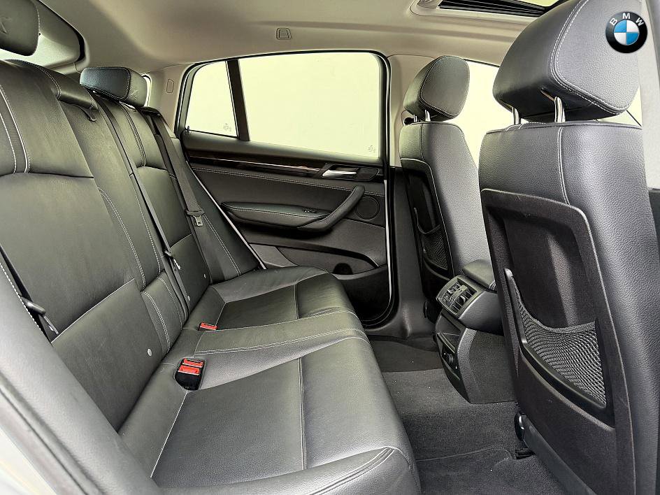 Used 2016 BMW X4 xDrive28i w/ Technology Package image 11