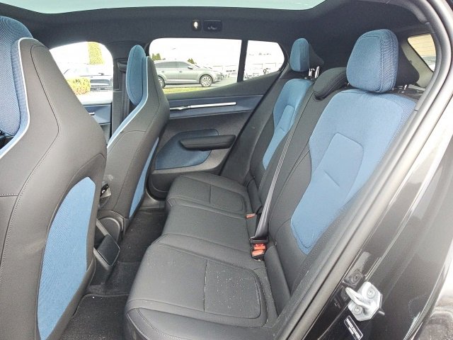 Used 2025 Volvo EX30 Ultra image 11